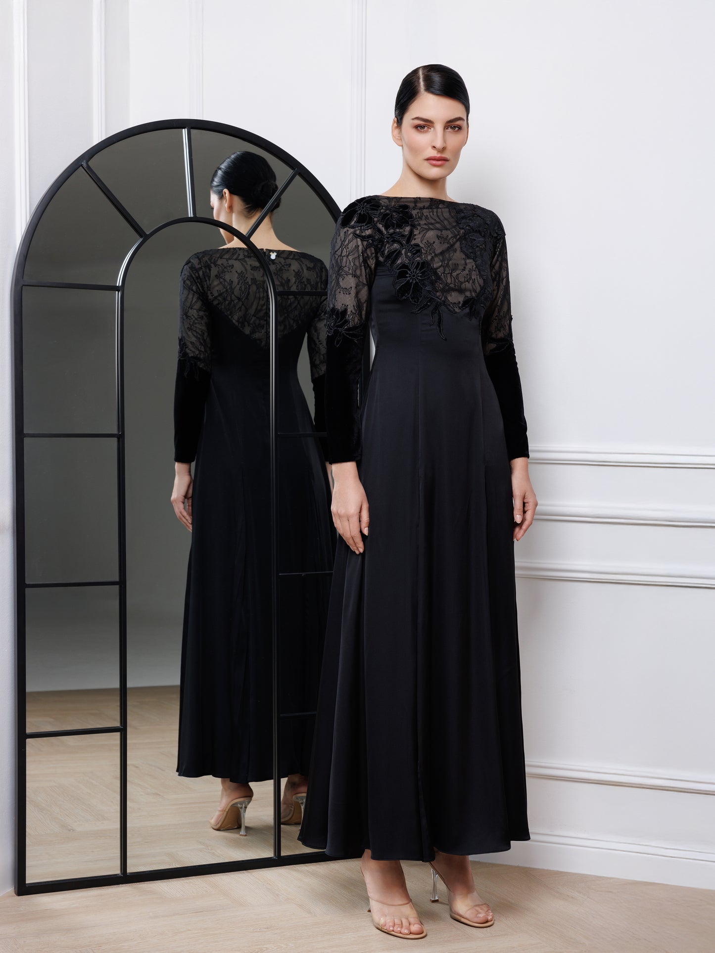 LOOK 03